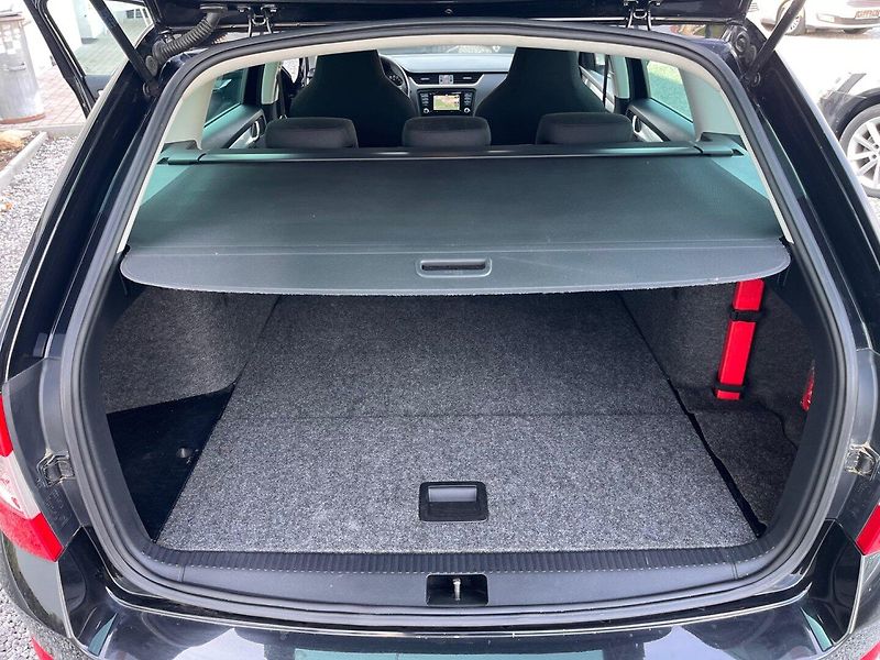 Škoda Octavia (2014) 1.6 TDi 4 x 4 NAVI Sport - fotka 13 z 22