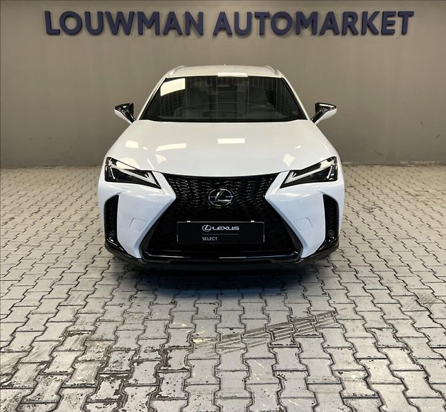 Lexus UX 300h 300H 2,0 HEV F SPORT DESIGN - fotka 3 z 17
