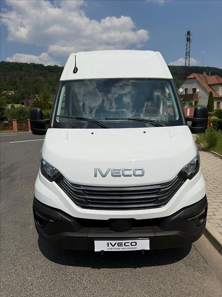 Iveco Daily 3,0   35s18 - fotka 3 z 28