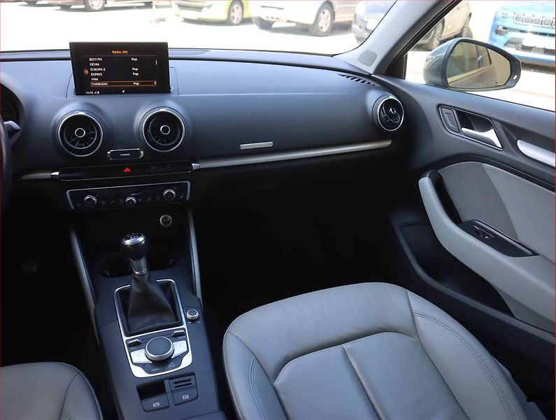 Audi A3 (2018) 1.5 TFSI, Serv.kniha, Kůže - fotka 8 z 22