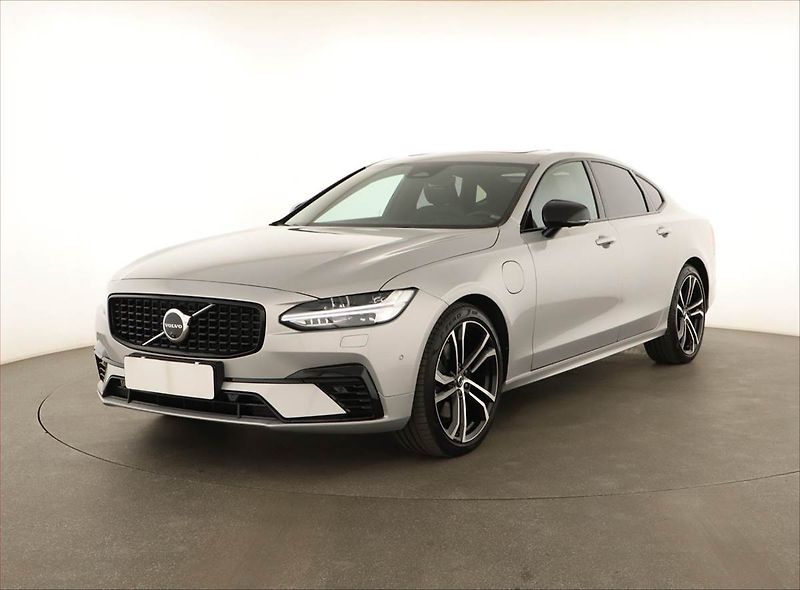 Volvo S90 (2024) T8 Recharge - fotka 2 z 20