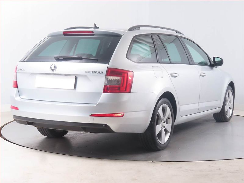 Škoda Octavia (2015) Style 2.0 TDI, Automat - fotka 5 z 15