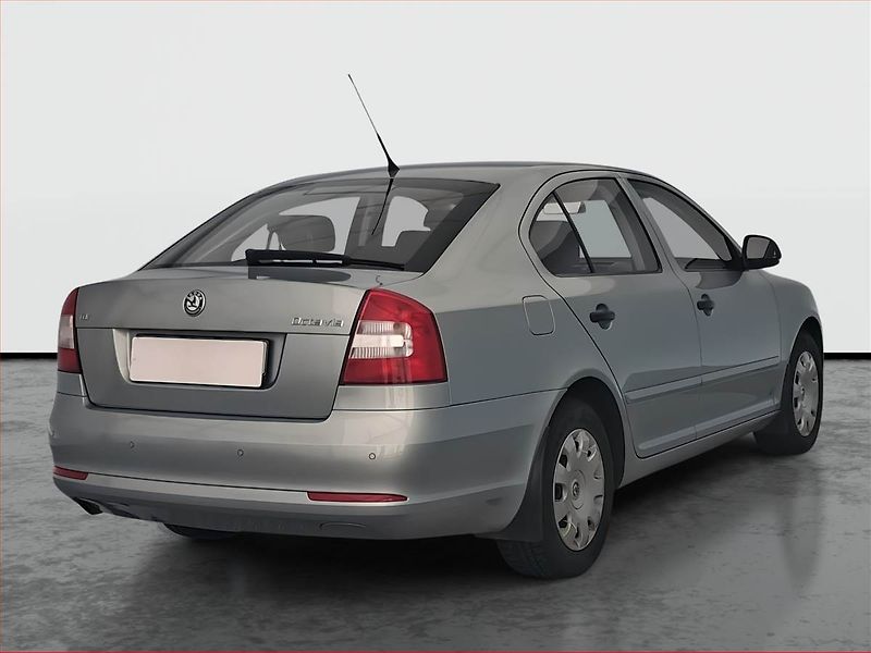 Škoda Octavia (2010) 1.6 TDI, Park. senzory - fotka 5 z 15