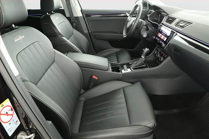Škoda Superb (2023) Laurin&Klement 2.0 TDI - fotka 7 z 20