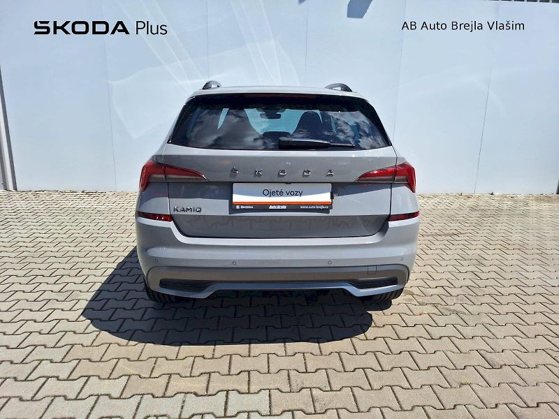 Škoda Kamiq (2021) 1.0 TSI / 81 kW / 7DSG / STYLE - fotka 10 z 35