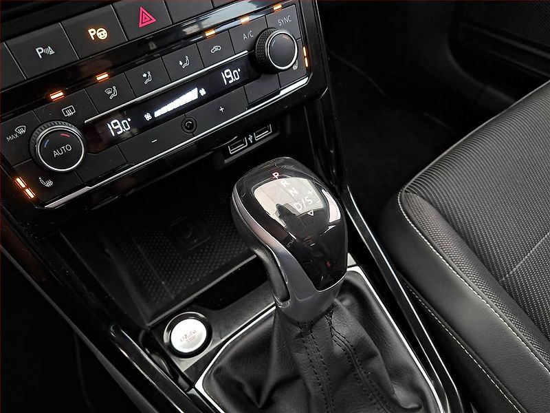 Volkswagen T-Cross (2019) 1.0 TSI - fotka 16 z 18