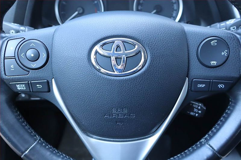 Toyota Auris (2013) 1.6 Valvematic, Automat, Navi - fotka 21 z 24