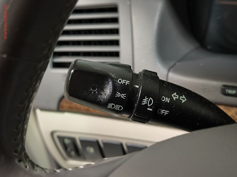 Hyundai Sonata (2009) 2.4i, ČR - fotka 16 z 17