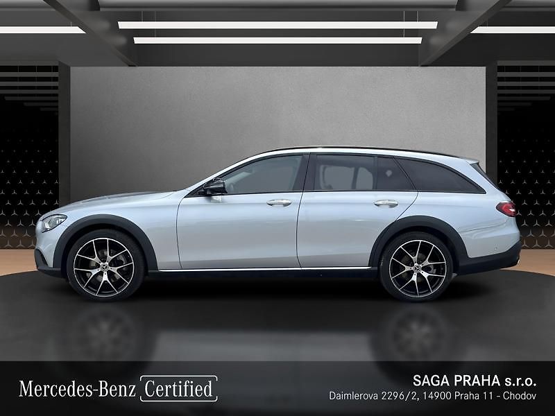 Mercedes-Benz Třídy E E-Třída 220 d 4MATIC All-Terra - fotka 6 z 21