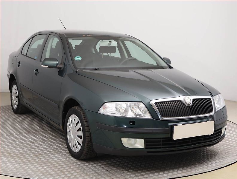 Škoda Octavia (2007) 2.0 TDI, po STK, oblíbený vůz - fotografie inzerátu