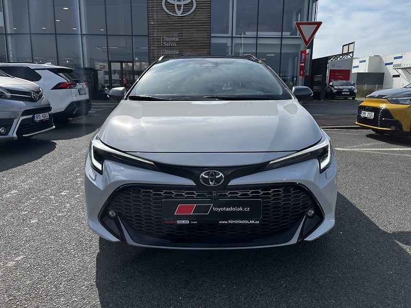 Toyota Corolla TS 2.0HEV GR Sport odběr ihned - fotka 12 z 30