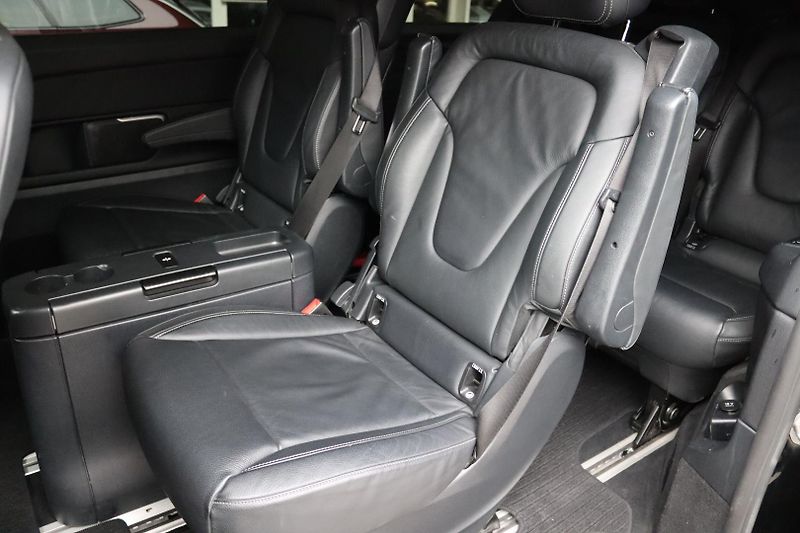 Mercedes-Benz Třídy V V 250D 4MATIC AMG PAKET 140kW - fotka 38 z 47