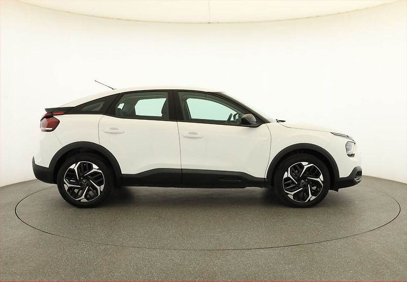 Citroën C4 (2021) 1.2 PureTech, Automat - fotka 6 z 15