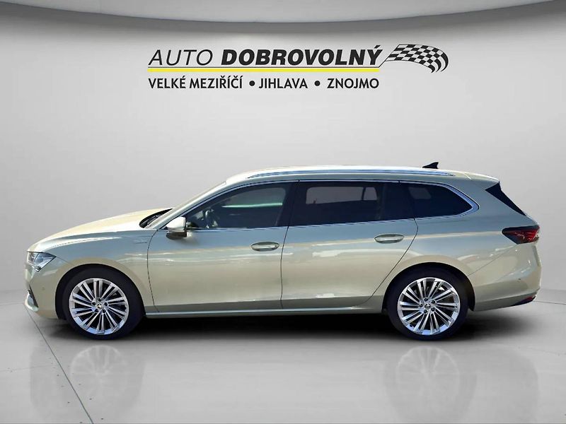 Škoda Superb Combi L&K 2,0 TDI 110kW DSG7/. - fotka 3 z 24