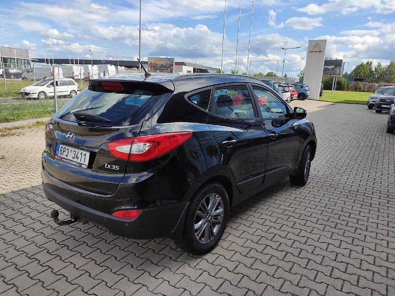 Hyundai ix35 (2014) 1.6i 135k MAN6 TAŽNÉ - fotka 4 z 25
