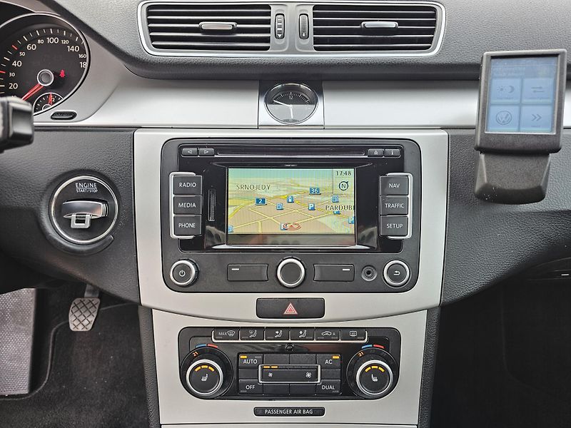 Volkswagen Passat 1.4 TSI 90kW, NOVÉ ROZVODY. - fotka 24 z 50