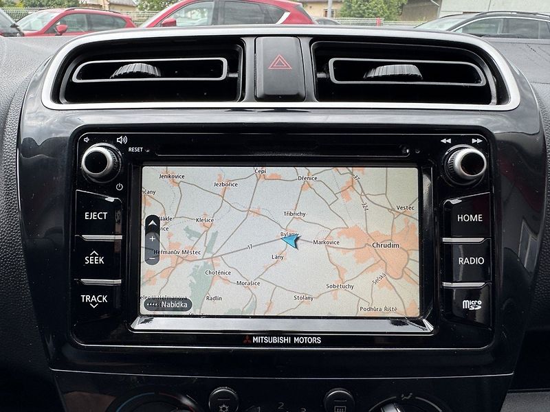 Mitsubishi Space Star (2018) 1.2i Mivec Navi Automat DAB - fotka 17 z 50