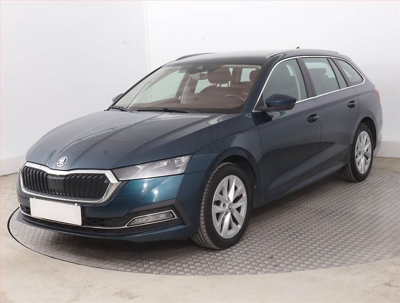 Škoda Octavia (2022) 2.0 TDI, ČR,1.maj, Serv.kniha - fotka 2 z 15