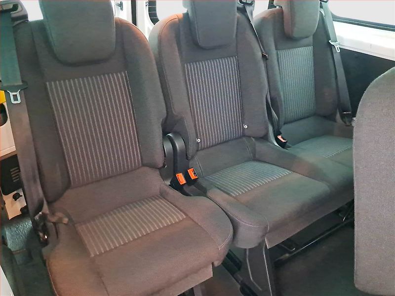 Ford Transit Custom (2015) Trend 2.2 TDCI, Bus, 9Míst, ČR - fotka 17 z 17