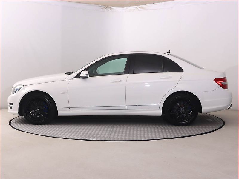 Mercedes-Benz Třídy C (2013) C 350 CDI, Automat, Kůže, Navi - fotka 3 z 19