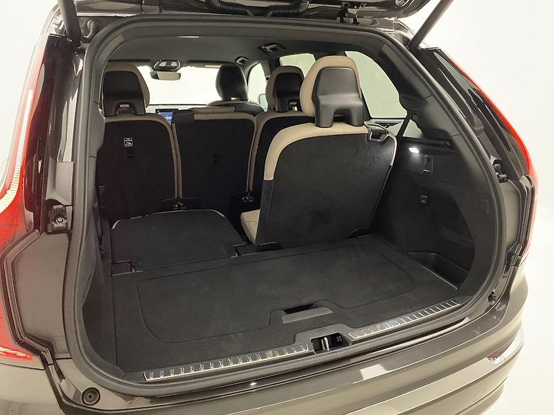 Volvo XC90 (2026) T8 AWD Plug-in BRIGHT PLUS 7m - fotka 23 z 69