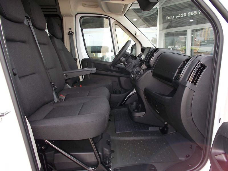 Opel Movano (2026) Van 3500 L3H2 2.2 CDTi 140k 6- - fotka 16 z 31