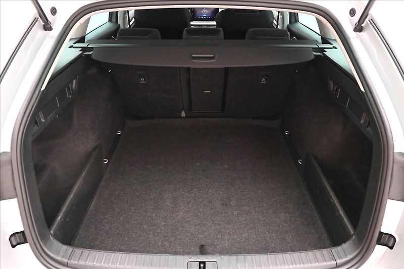 Škoda Octavia 2,0 TDI 110 kW DSG 4x4 NAVI Zá - fotka 10 z 30