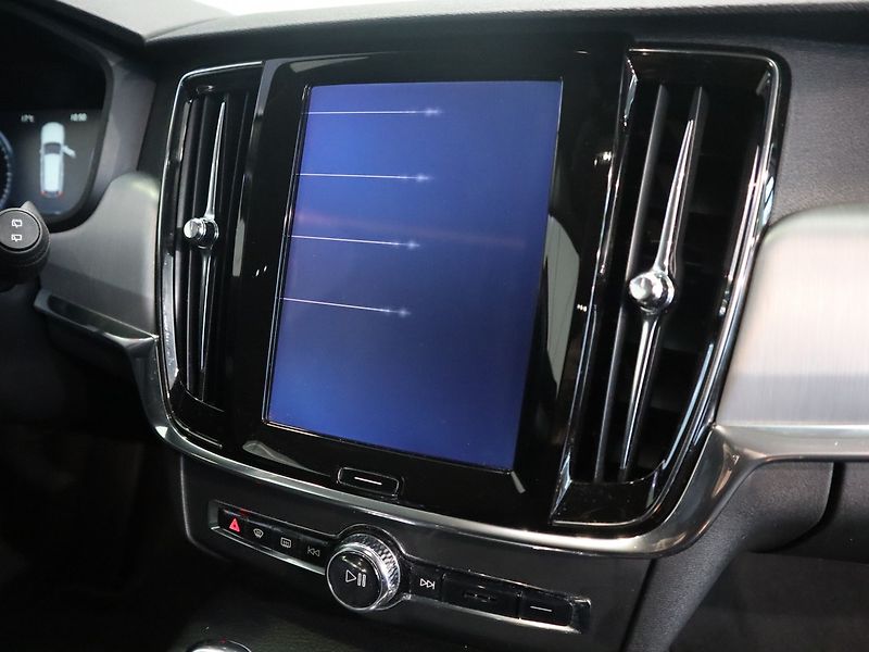 Volvo V90 2.0 T8 AWD Momentum - EL SPZ - fotka 13 z 24