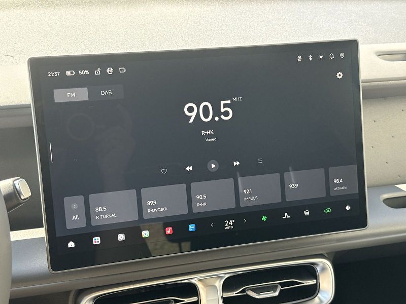 Leapmotor B10 (2026) DESIGN HYBRID EV - fotka 13 z 32