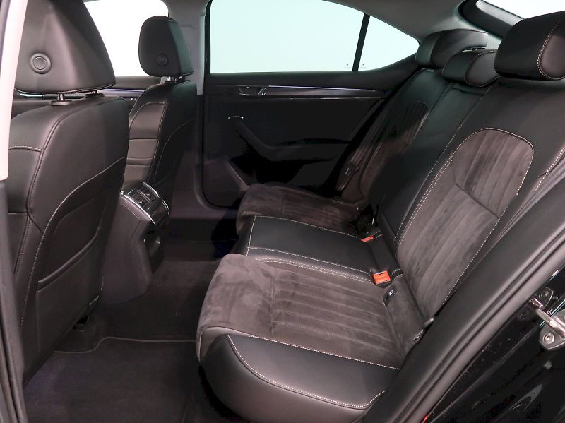 Škoda Superb (2022) STYLE 2.0TSI 140KW DSG - fotka 17 z 43