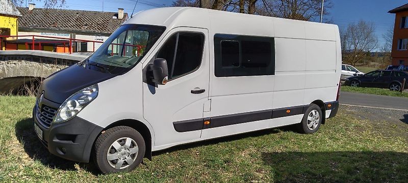Renault Master (2017) 2.3 DCi 96 KW 7-míst 150tis km - fotka 2 z 11