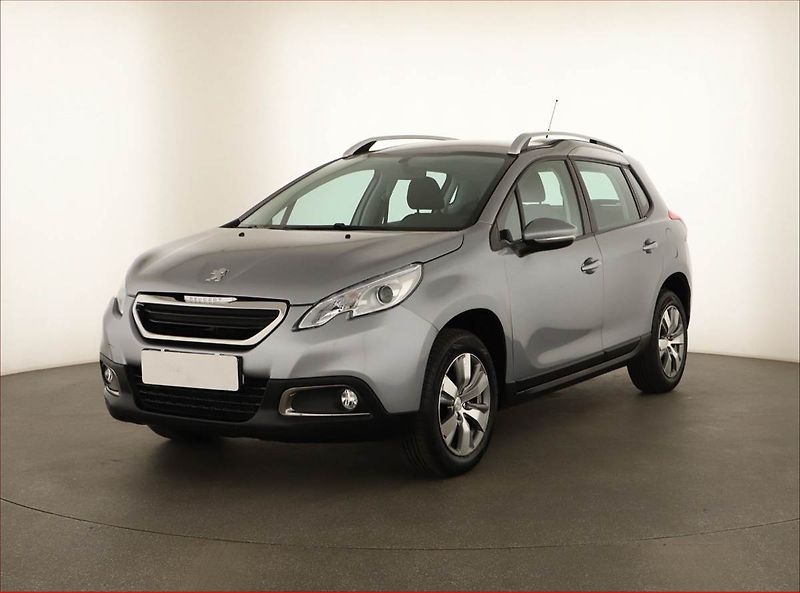 Peugeot 2008 (2015) 1.2 PureTech, Serv.kniha - fotka 2 z 12