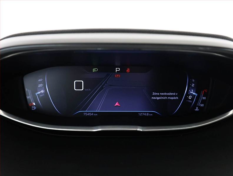 Peugeot 3008 (2017) 1.6 BlueHDi, Automat - fotka 9 z 18