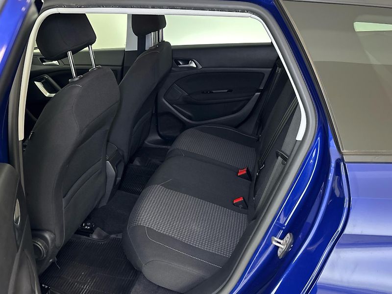 Peugeot 308 Kombi 308 - fotka 8 z 27