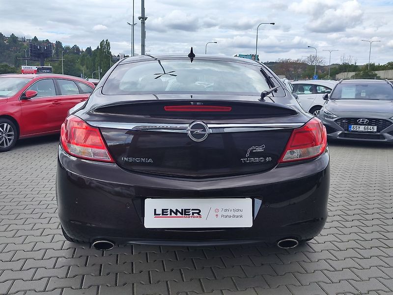 Opel Insignia 2.0 Turbo/184kW Innovation 4x4 - fotka 6 z 28