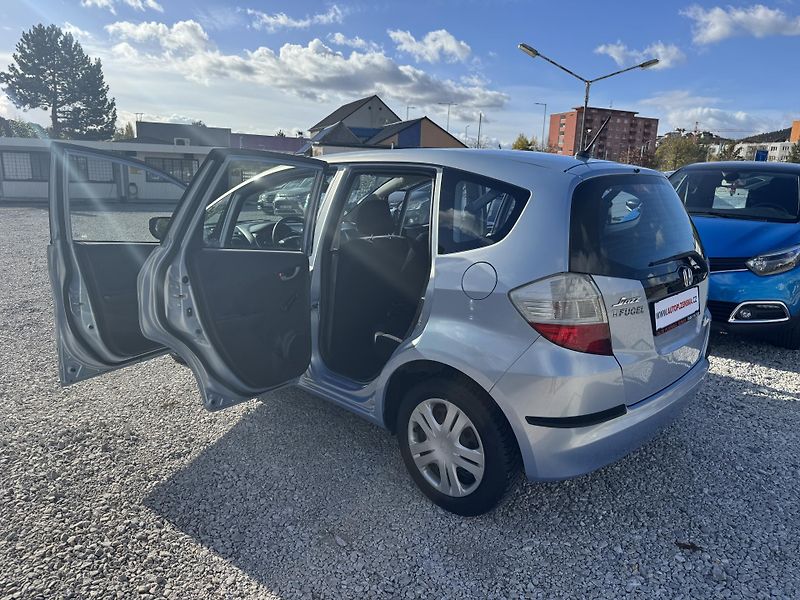 Honda Jazz (2009) 1.2i, 1MAJITEL,82TIS.KM,PĚKNÉ - fotka 11 z 39