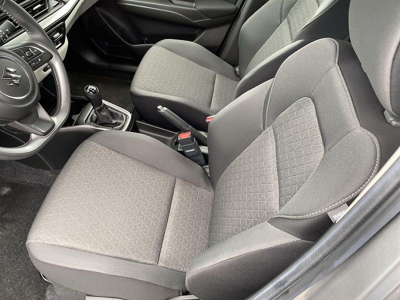 Suzuki Swift (2024) 1,2 4x4 - fotka 6 z 26