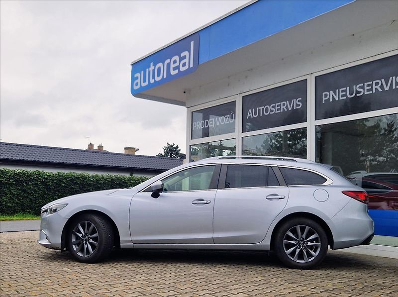 Mazda 6 2,2 D SKYACTIVE, VÝHŘEV NOSIČ - fotka 2 z 42
