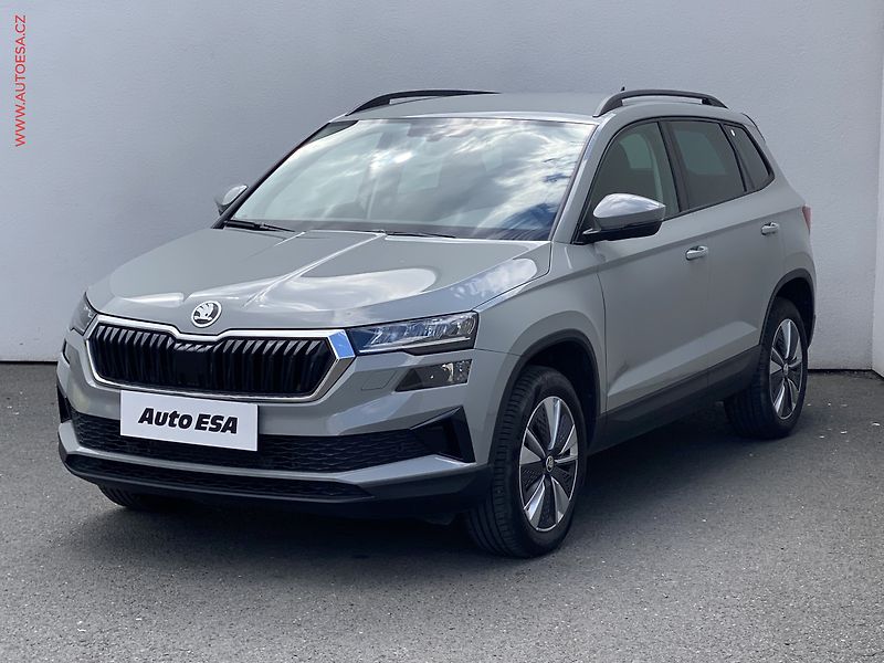 Škoda Karoq (2022) 1.5 TSi, Business, DSG - fotka 3 z 20