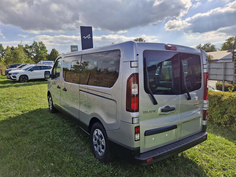 Renault Trafic (2026) L2 Equilibre 150k automat  - fotka 7 z 15