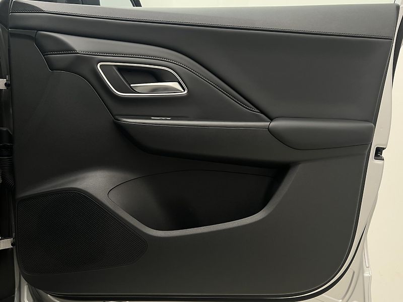 MG ZS HYBRID+ EXCLUSIVE 1.5 AUT - fotka 39 z 39