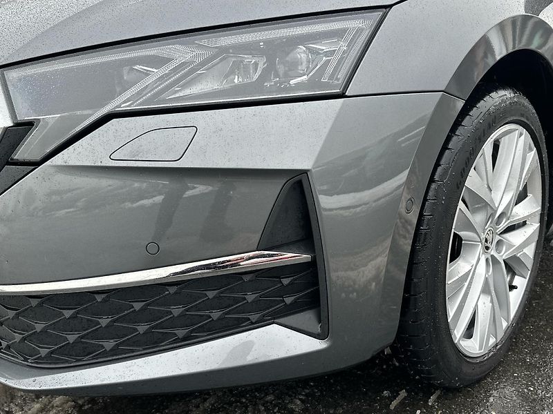 Škoda Octavia 2,0 TDI / 110 kW Top Selection - fotka 18 z 24