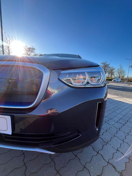 BMW iX3 (2021) /210kW - fotka 7 z 38