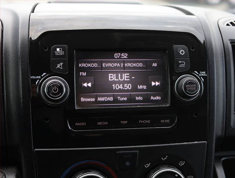 Hyundai ix35 (2011) 1.7 CRDi, Serv.kniha, Navi - fotka 15 z 18