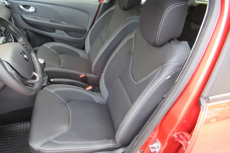 Renault Clio 0.9 TCe KLIMA VYHŘÍV. SEDADLA - fotka 13 z 20