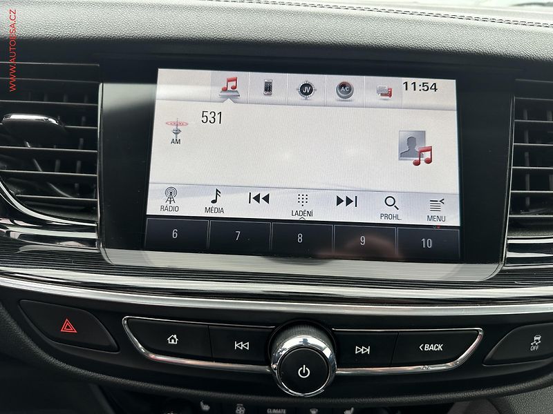 Opel Insignia (2018) 2.0 CDTI, AT - fotka 15 z 22