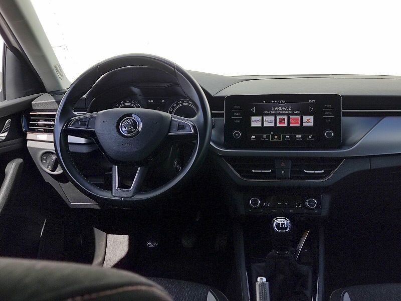 Škoda Scala (2020) Style 1,6 Tdi 85 Kw - fotka 6 z 34