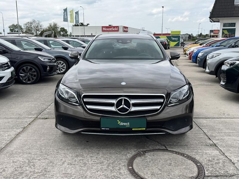 Mercedes-Benz Třídy E - fotka 4 z 14