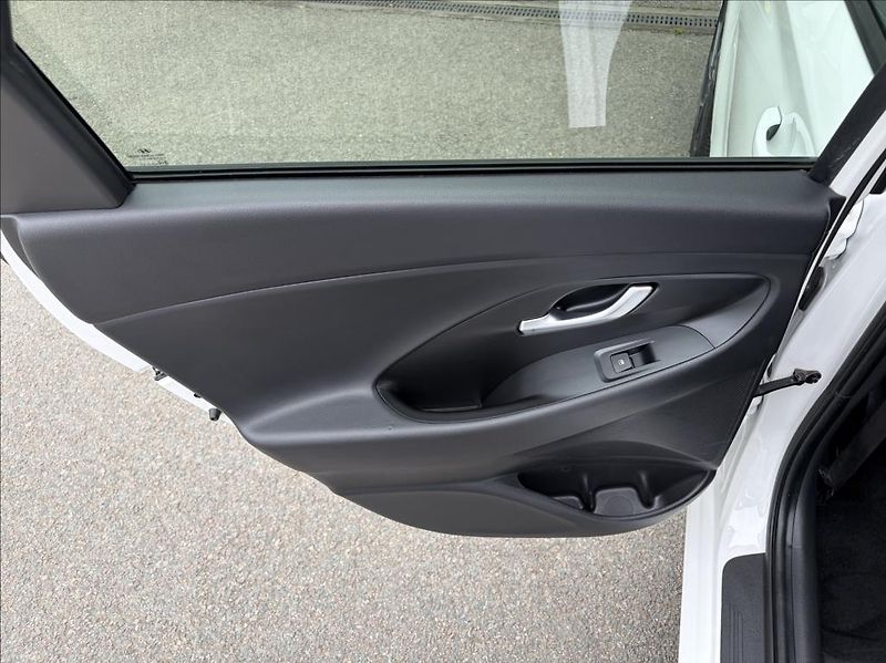 Hyundai i30 1,5 T-GDI DCT  WG N Line Navi - fotka 9 z 26