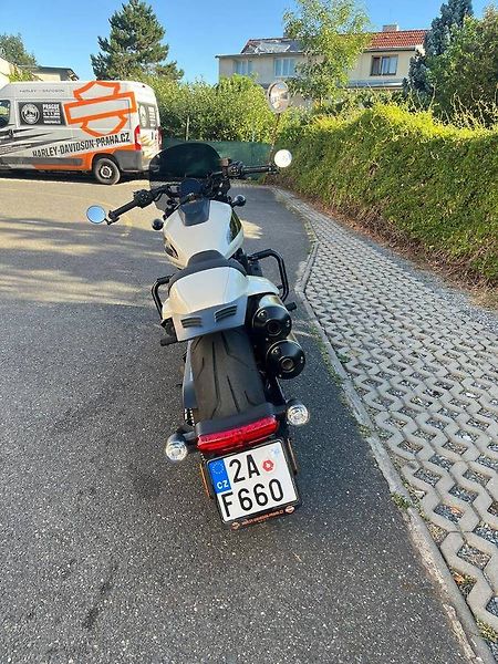 Harley-Davidson (2022) RH 1250S Sportster S - fotka 8 z 12